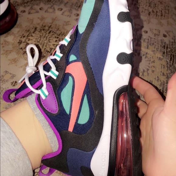 RARE!!! BRAND NEW NIKE AIR REACT 270 - Picture 2 of 7